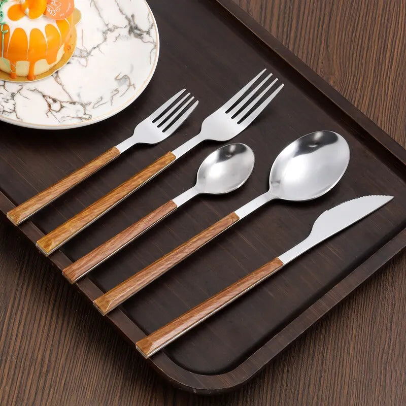 Stainless steel & wooden cutlery set